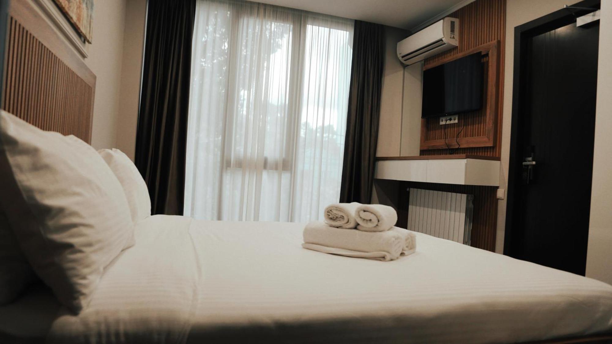 Golden Sun Kobuleti Hotel Kültér fotó