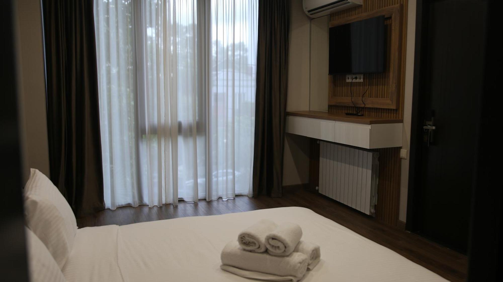 Golden Sun Kobuleti Hotel Kültér fotó